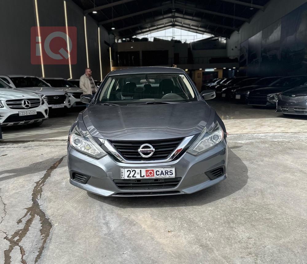 نيسان ألتيما